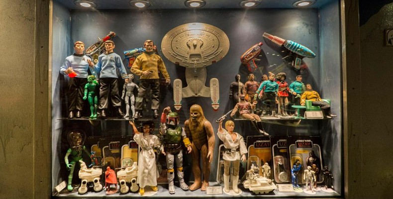 ویترین اسباببازیهای فضایی و کلکسیونی در موزه اسباببازی استانبول