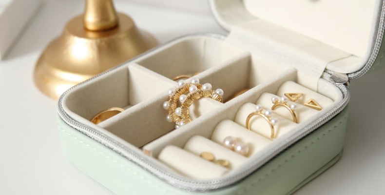 جعبه نگهداری طلا و جواهرات برای بستهبندی امن در سفر