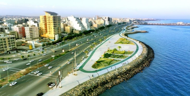 نمای ساحلی و شهری بندرعباس؛ مرکز فرهنگ بومی و زندگی دریایی جنوب ایران