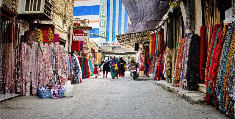 بازار لاری‌ها از جاهای دیدنی بندرعباس