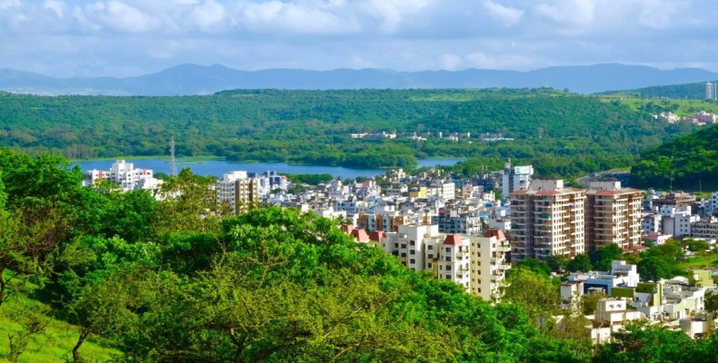 منظره شهر پونا در میان فضای سبز؛ از بهترین شهرهای هند برای زندگی و تحصیل