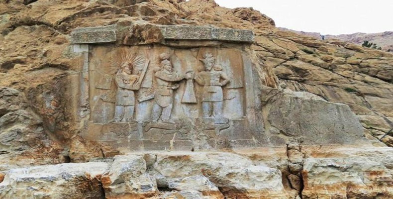سنگنگاره داریوش بزرگ و اسرای شورشی در نقش برجسته بیستون کرمانشا