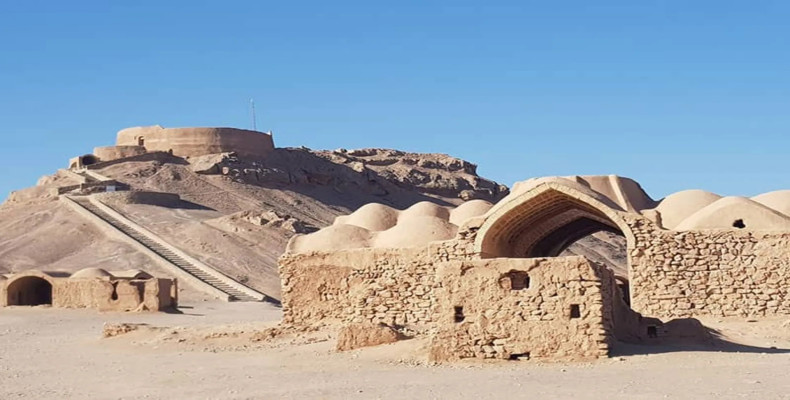 دخمه زرتشتیان یزد از جاهای ترسناک ایران