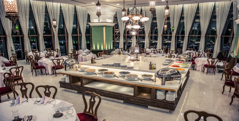 رستوران خوان گستر اصفهان؛ محیطی دلنشین برای دورهمی‌های شبانه از پاتوق های اصفهان