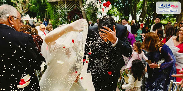 در عروسی برنج نپاشید