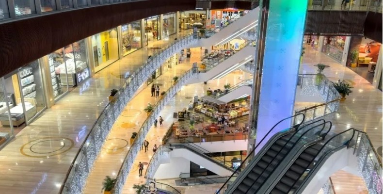 نمای داخلی مرکز خرید آرمادا آنکارا (Armada Shopping Center)