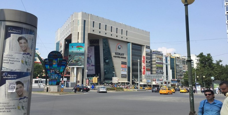 نمای بیرونی مرکز خرید کیزیلای آنکارا (Kızılay Shopping Area)