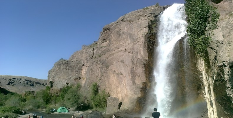 آبشار اسکندر؛ یکی از زیباترین جاذبه‌های طبیعی آذربایجان شرقی