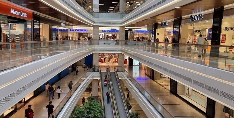 فضای داخلی مرکز خرید مترومال آنکارا (Metromall AVM)