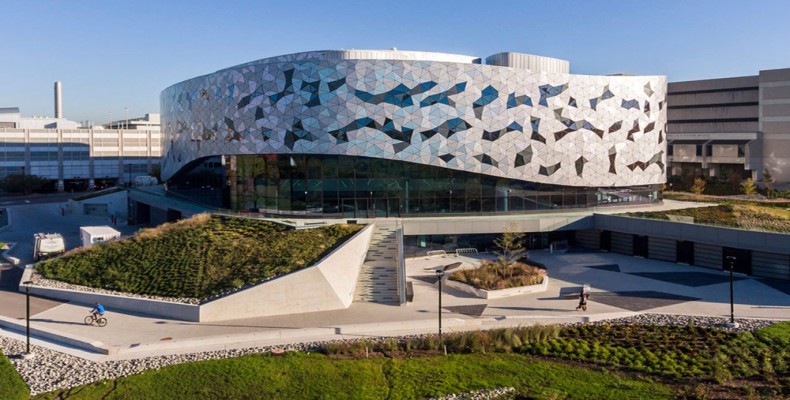 دانشگاه یورک تورنتو، یکی از بهترین دانشگاه های تورنتو برای دانشجویان بینالمللی