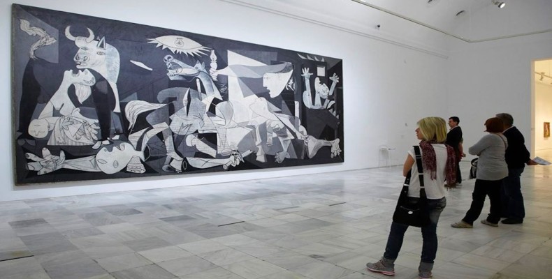 تابلوی گرنیکا اثر پیکاسو در موزه رینا سوفیا مادرید