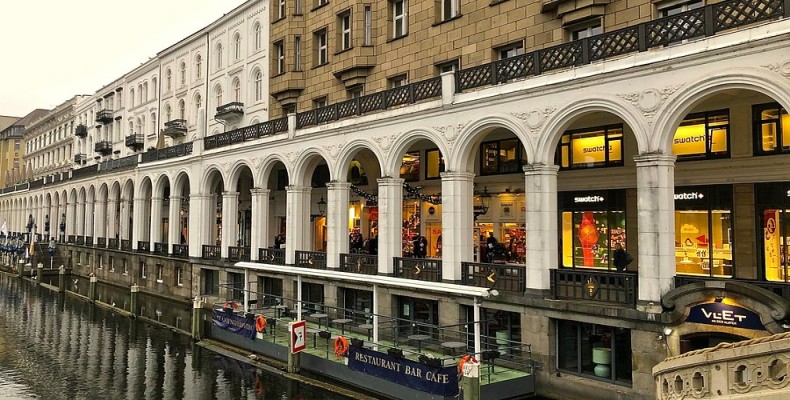 پاساژهای خیابان آلستر هامبورگ؛ خرید لوکس در فضایی تاریخی و زیبا