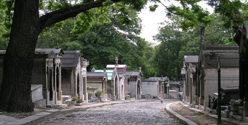 گورستان پرلاشز پاریس، معروفترین قبرستان تاریخی و مخوف