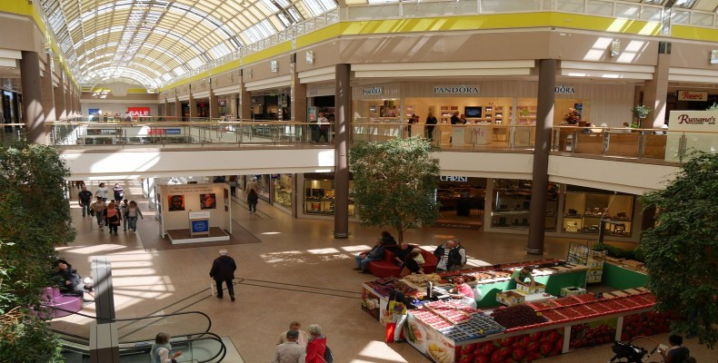 مرکز خرید البه هامبورگ با فروشگاههای متنوع خانوادگی