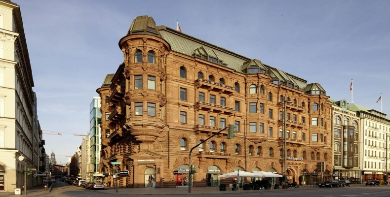 پاساژ همبرگر هوف هامبورگ؛ مرکز خرید لوکس نزدیک خیابان نویر وال