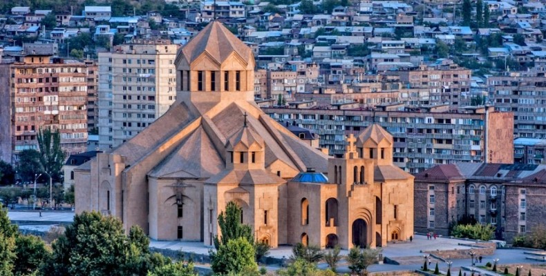 کلیسای جامع سنت گریگور روشنگر؛ بزرگترین کلیسای ایروان