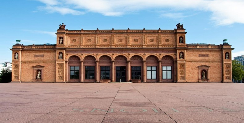 ساختمان آجری موزه هنر هامبورگ Kunsthalle؛ محل نگهداری آثار هنرمندان اروپایی و یکی از دیدنی‌های فرهنگی هامبورگ
