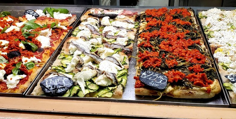 پیتزاهای معروف Pizzarium رم؛ یکی از محبوبترین پیتزافروشیهای رم
