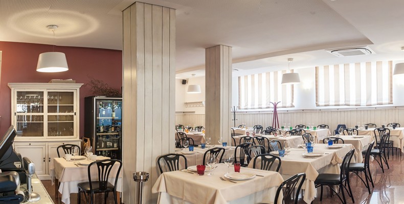 فضای صمیمی رستوران Trattoria da Cesare؛ تجربه غذای اصیل در بهترین رستورانهای رم