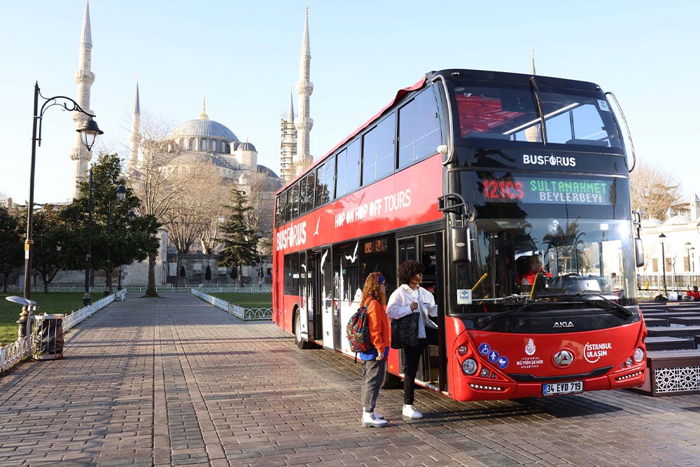 سفر به استانبول در تابستان و اتوبوس های گردشگری