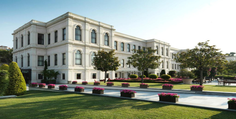 هتل فور سیزن بسفر (Four Seasons Hotel Bosphorus) از هتل های لوکس استانبول