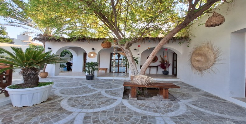 اقامت نزدیک تنگه چاهکوه