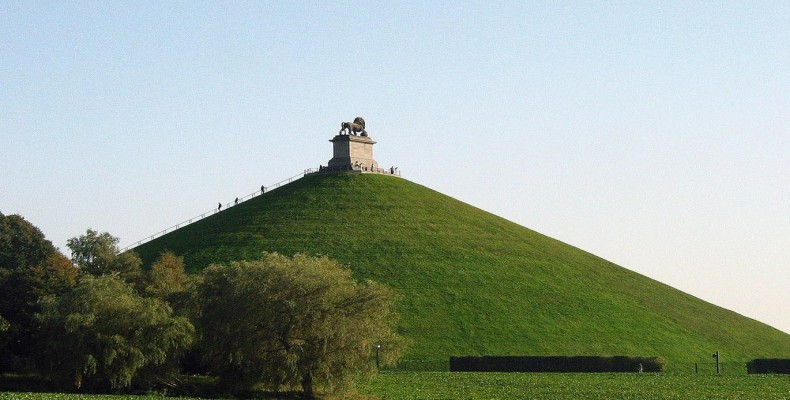 تپه شیر واترلو بروکسل نماد پیروزی در نبرد تاریخی واترلو