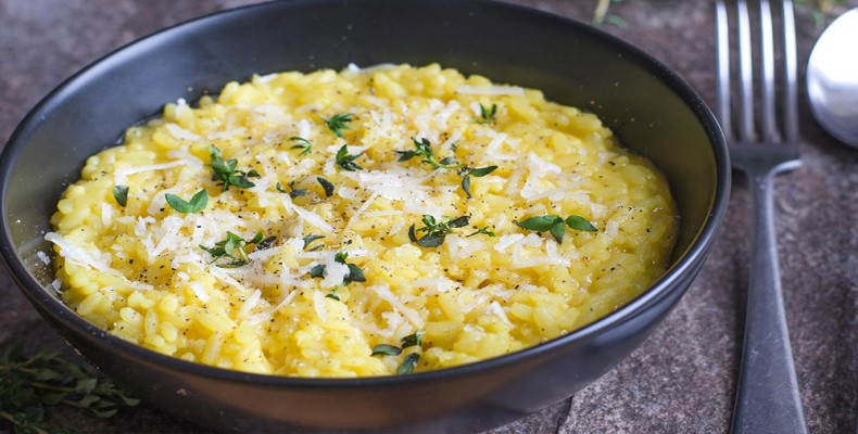 غذاهای محلی میلان؛ ریزوتوی سنتی ایتالیایی