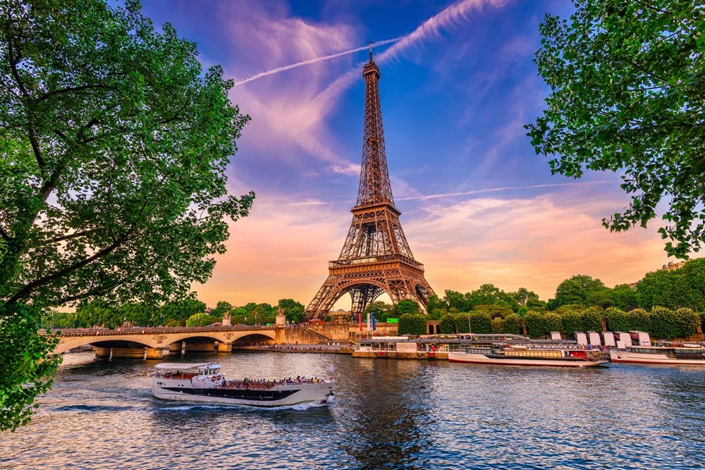 بهترین زمان سفر به پاریس 