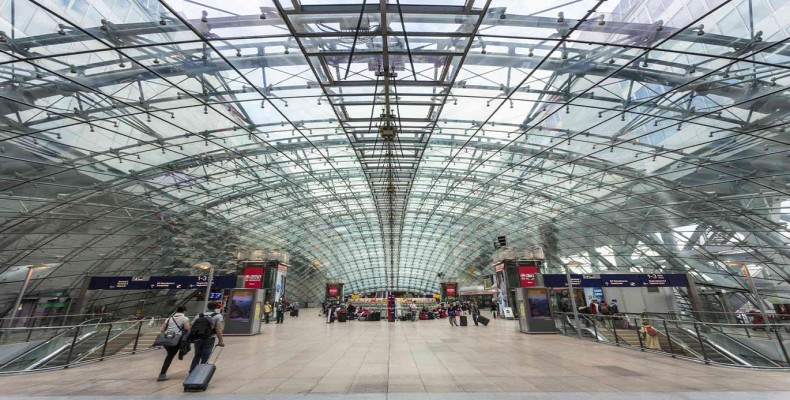 فرودگاه بینالمللی فرانکفورت و سالن اصلی ترمینال