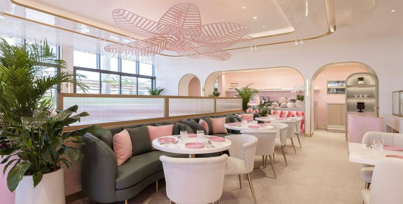 فضای صورتی و لطیف رستوران Love Vibe دبی با دکور الهام‌گرفته از عشق و آرامش؛ از محبوب‌ترین رستوران‌های گیاهی دبی