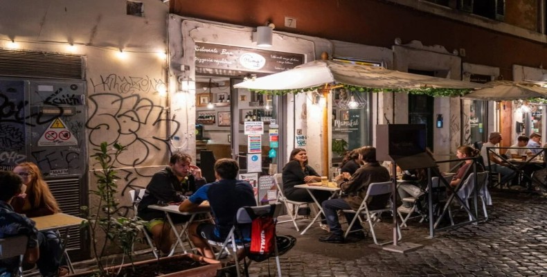 رستوران Mama Eat نزدیک موزه لئوناردو داوینچی در رم