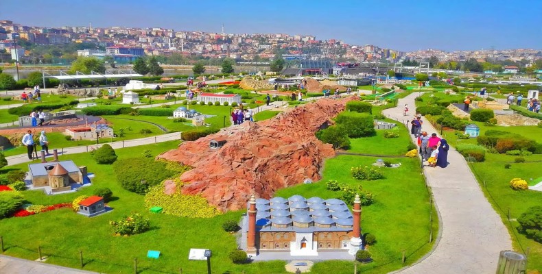 ماکتهای شهری و بناهای معروف در مینیاتورک استانبول