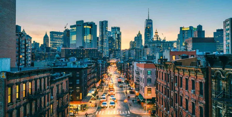 منظره غروب نیویورک و آسمانخراشهای منهتن