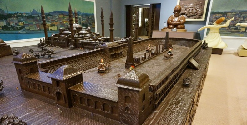 ماکت شکلاتی بناهای تاریخی در موزه شکلات پلیت استانبول