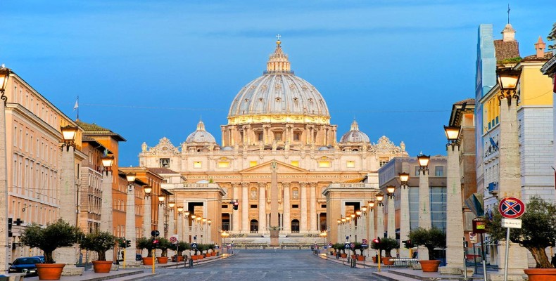 نمای غروب واتیکان و بهترین کارها برای انجام در رم در تابستان