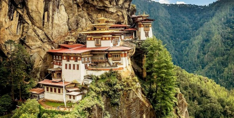 صومعه آشیانه ببر بوتان، بنای مذهبی شگفتانگیز از عجایب هفتگانه جهان