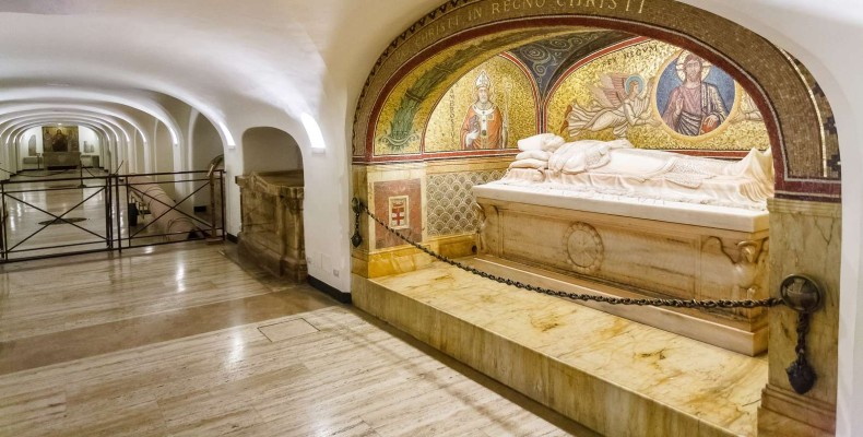 غارهای واتیکان؛ محل دفن پاپها در زیر کلیسای سنت پیتر