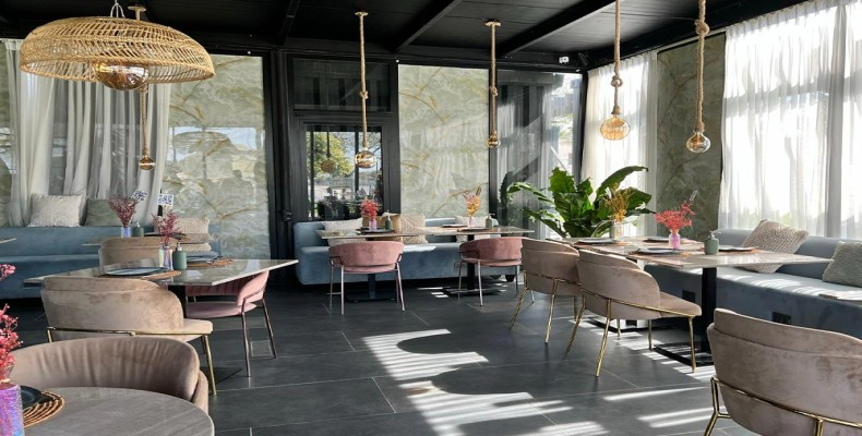 دکور مینیمال و محیط دنج رستوران Wabi Sabi دبی – غذاهای وگان و سالم