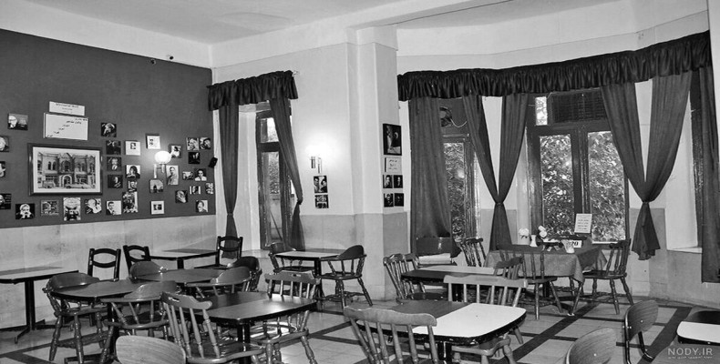 فضای قدیمی و دوست داشتنی کافه نادری تهران