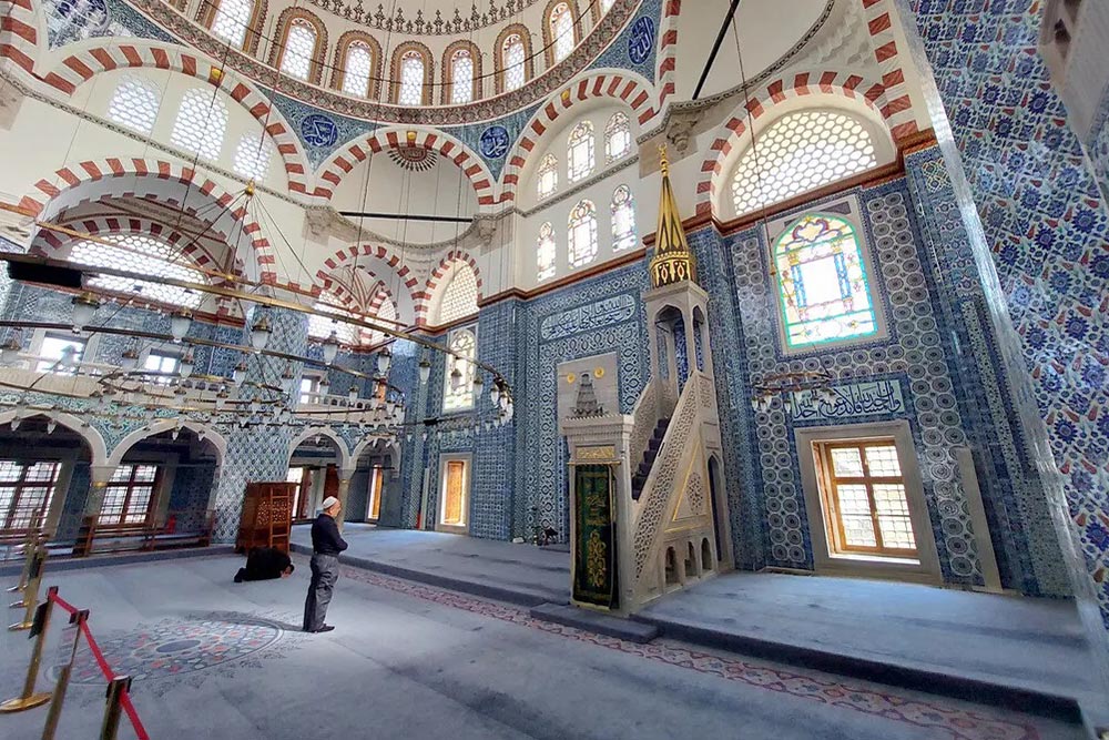 Rostam Pasha Mosque