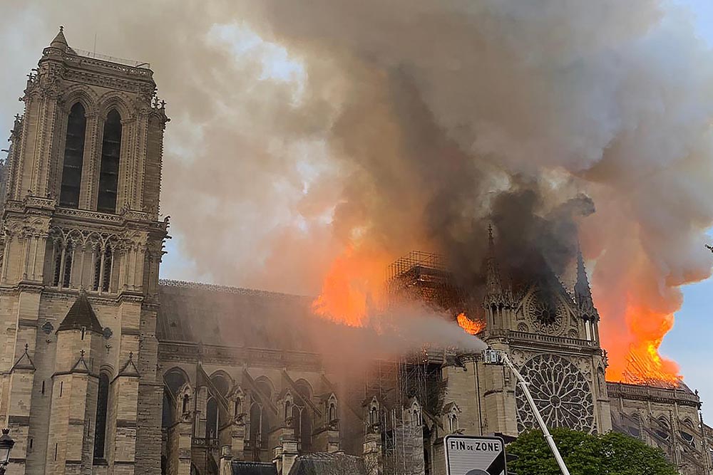 Fire in Notre Dame Church