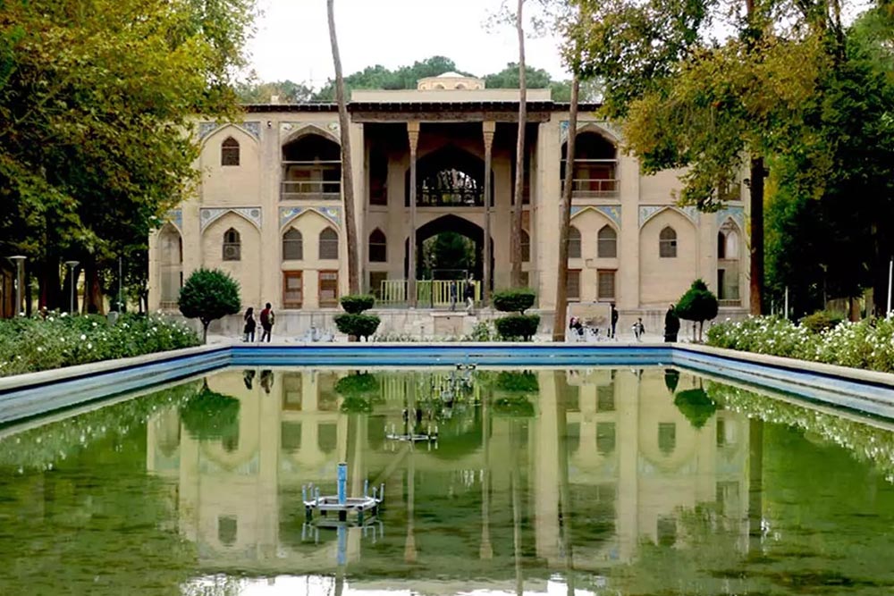 کاخ هشت بهشت اصفهان