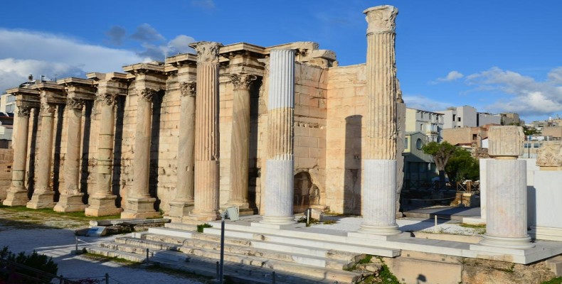 ویرانههای کتابخانه هادریان در آتن یونان از دوره امپراتوری روم