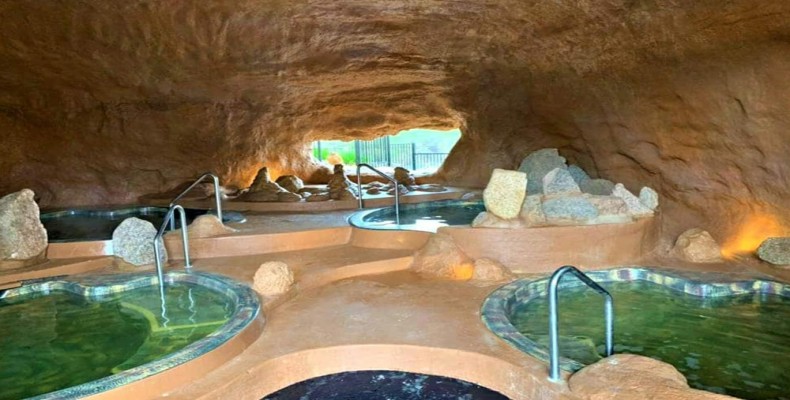 حمام ژاپنی در کوه‌ های آبی سیدنی – تجربه آرامش و اسپا طبیعی در دل کوهستان