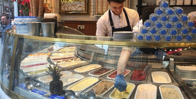 بستنی‌های ترکی سنتی مادو – Mado دوندورما استانبول