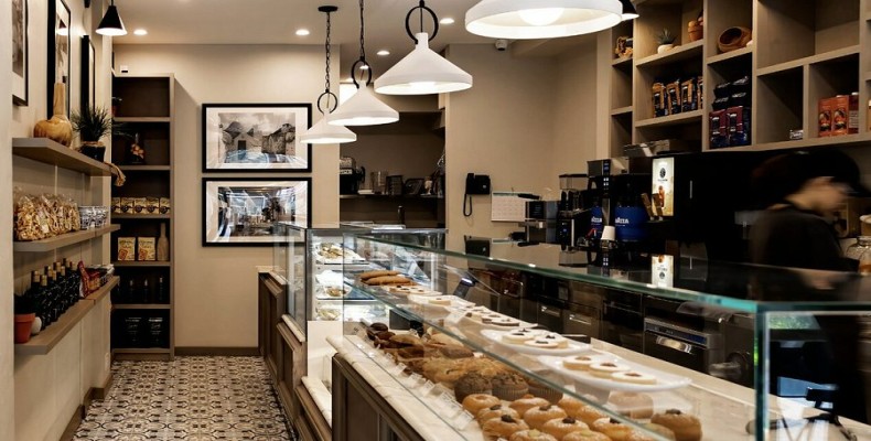 ویترین شیرینی و قهوه در Masseria Caffe از کافه های برتر نیویورک
