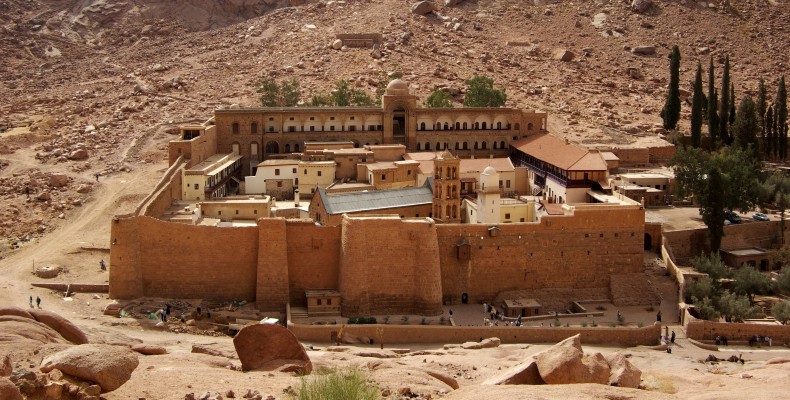 صومعه سنت کاترین در شبهجزیره سینا، قدیمیترین کتابخانه فعال جهان