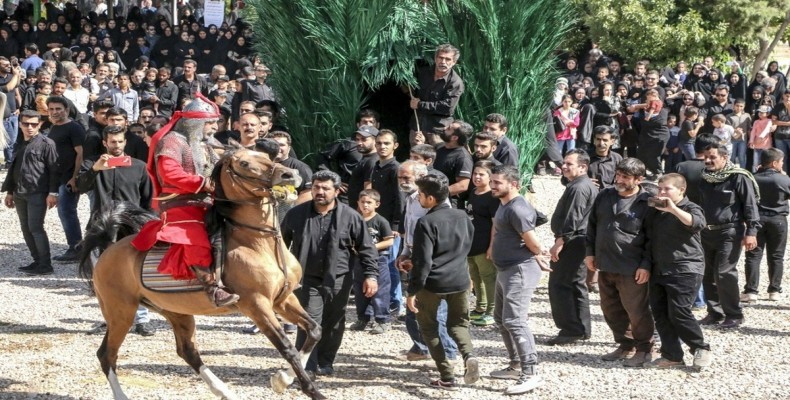 آیین‌های عزاداری محرم در شیراز؛ تعزیه و ذوالجناح در فرهنگ مذهبی مردم