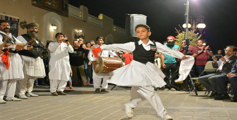 رقص سنتی بلوچها بهعنوان بخشی از آیینها و فرهنگ مردم چابهار